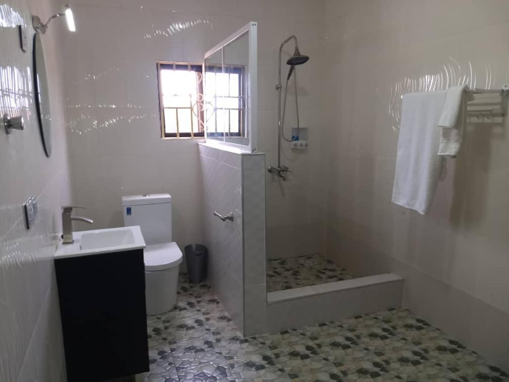 Taifa The Winford Boutique Hotel Achimota חדר תמונה