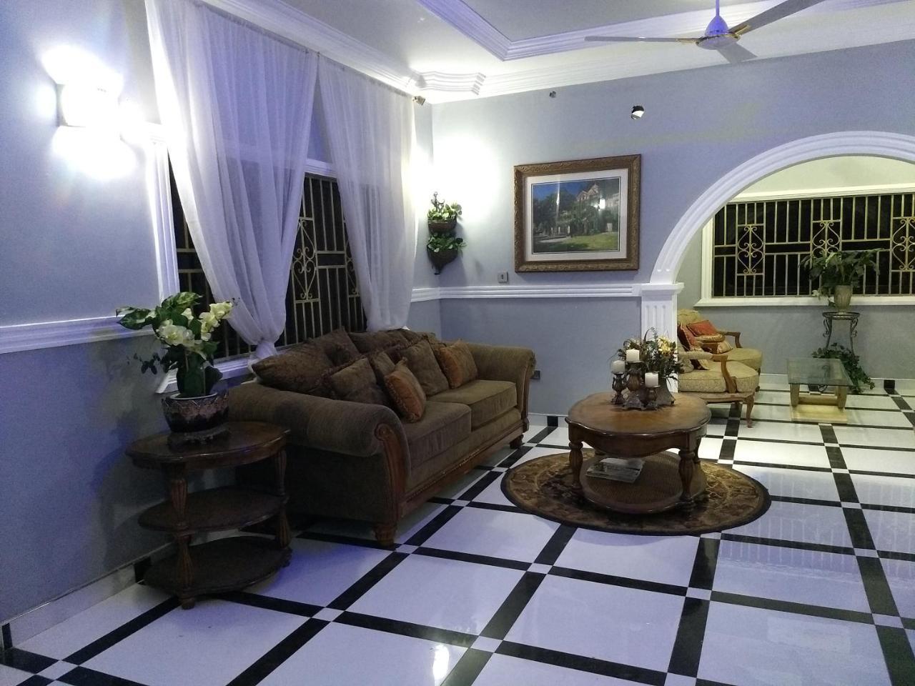 Taifa The Winford Boutique Hotel Achimota מראה חיצוני תמונה