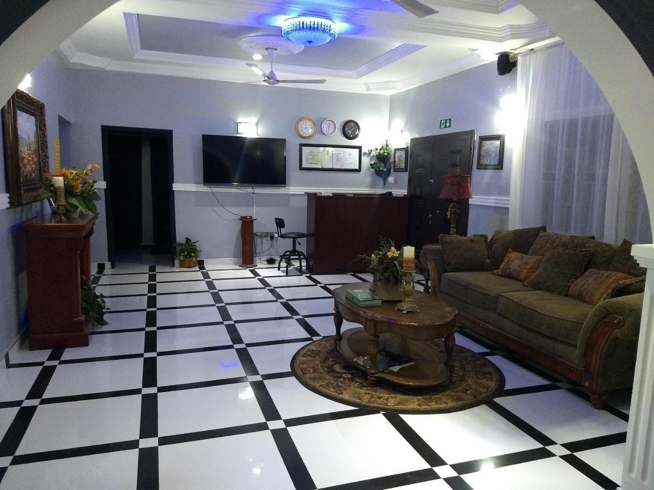 Taifa The Winford Boutique Hotel Achimota מראה חיצוני תמונה