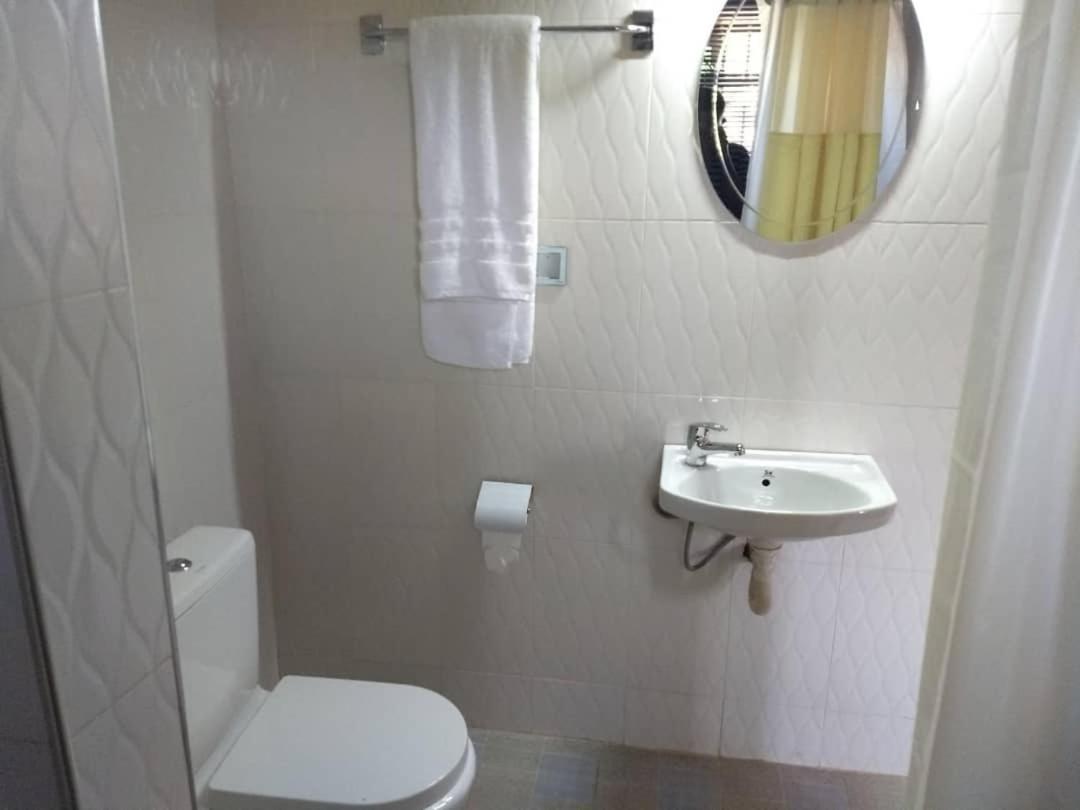 Taifa The Winford Boutique Hotel Achimota מראה חיצוני תמונה